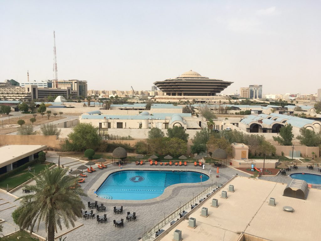 Zimmer mit Blick auf die Hotelanlage und das Innenministerium Saudi-Arabiens